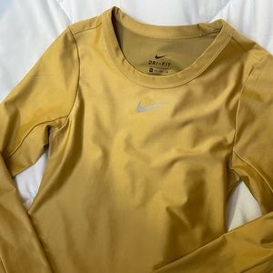 ❌SOLD❌ NIKE WOMENS DRI FIT LONG SLEEVE
